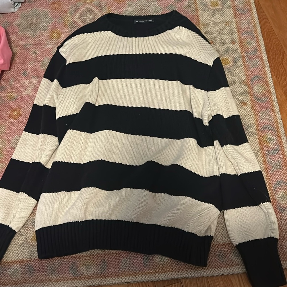 Brandy Melville oversized sweater
